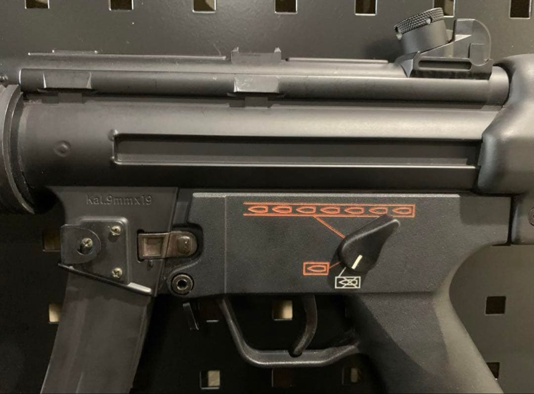 東京マルイスタンダード電動ガン　 MP5 SD5中古