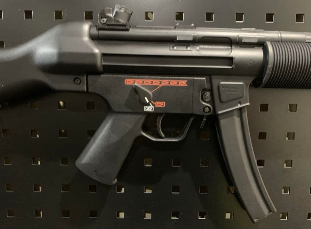東京マルイスタンダード電動ガン　 MP5 SD5中古