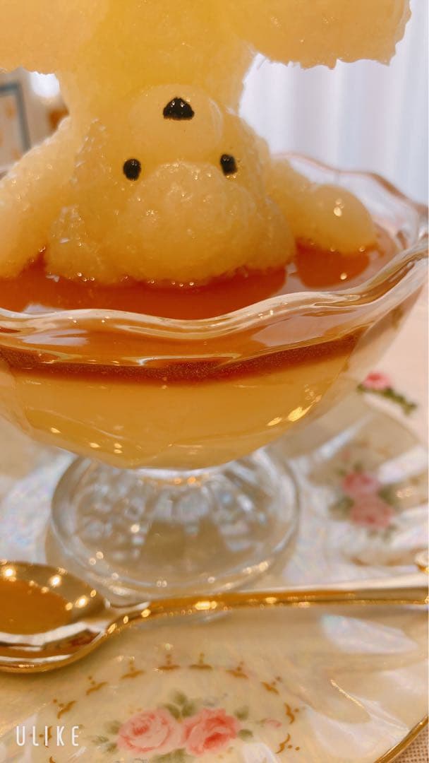 くまの逆さまプリンデザート