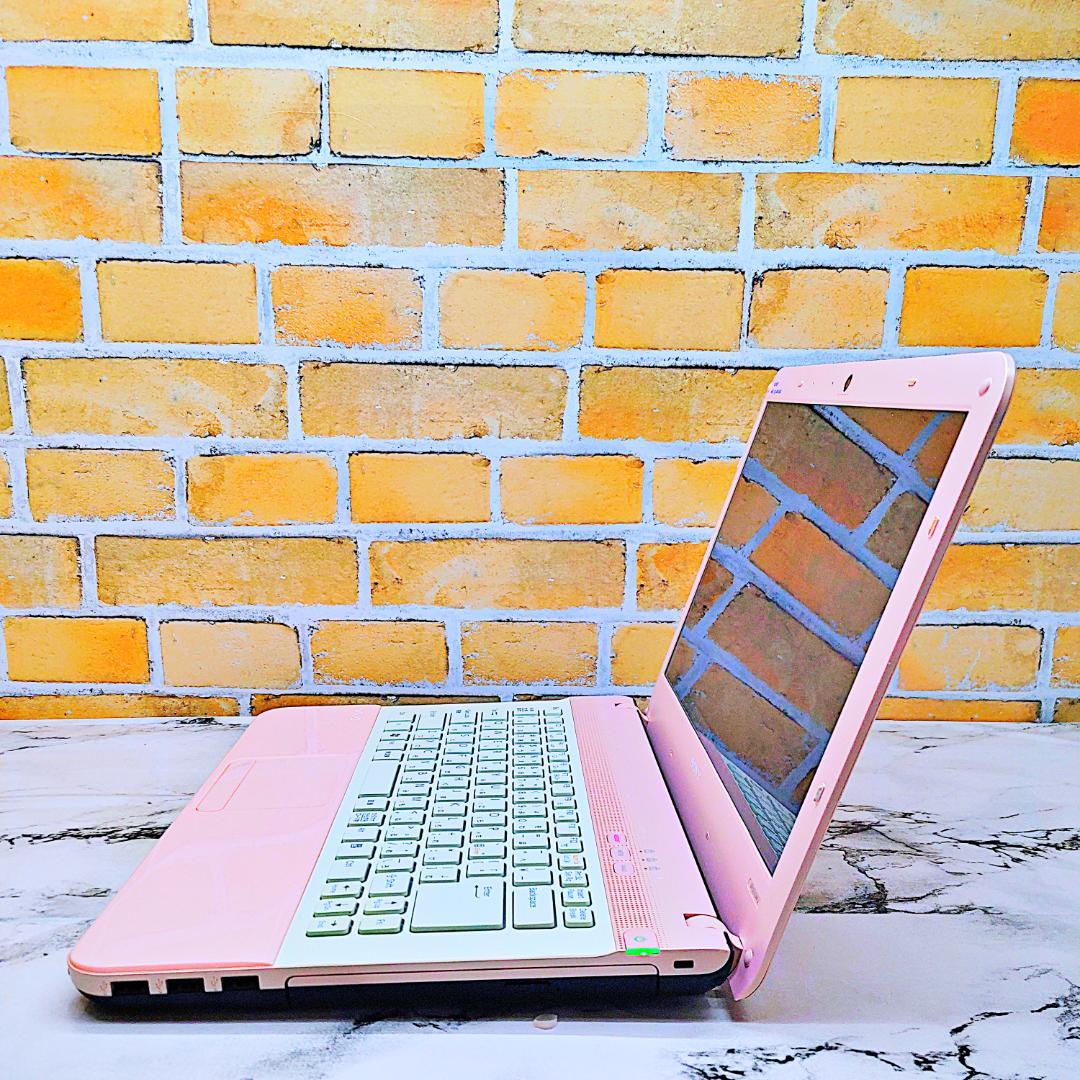 レアなミルキーピンク❤️爆速SSD✨面倒な初期設定済み☘️カメラ付ノートパソコン