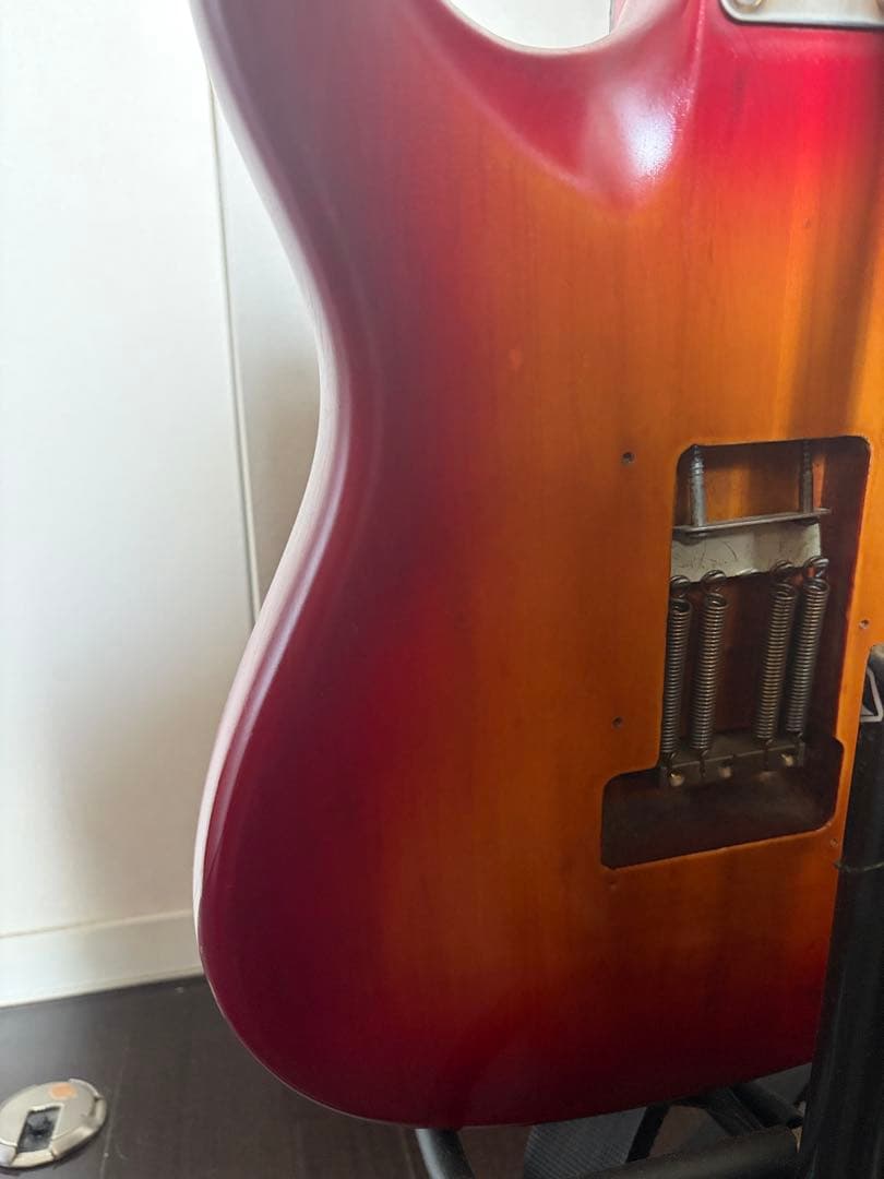 【ジャンク】ヴァレーアーツ ストラトタイプ エレキギター