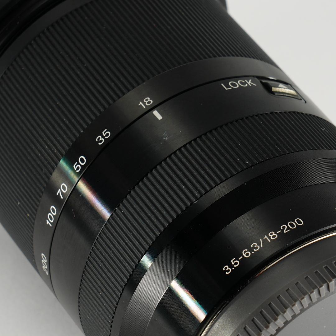 レンズ交換から解放される1本 SONY SEL18200LE 美品 130