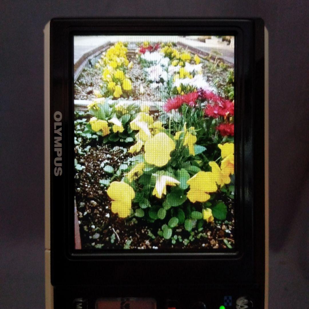 OLYMPUS CAMEDIA FE-46　ホワイト