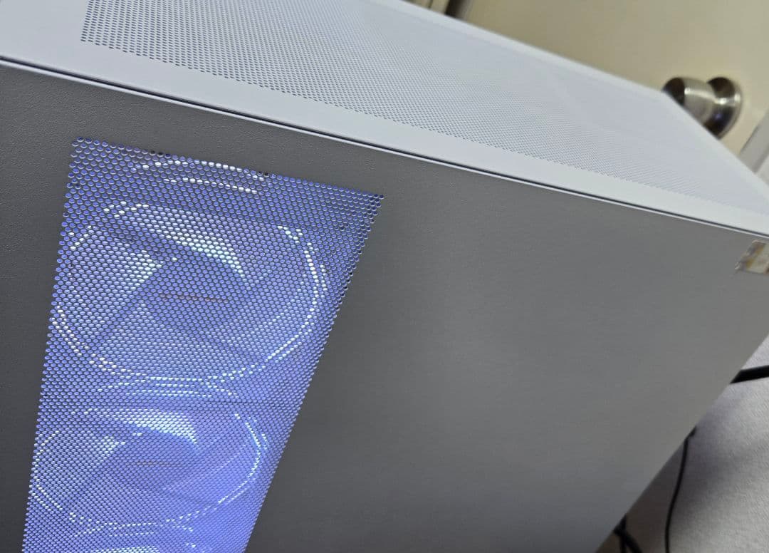 九条 稼働少 美品 高性能 ホワイト ゲーミングpc i5 4060Ti