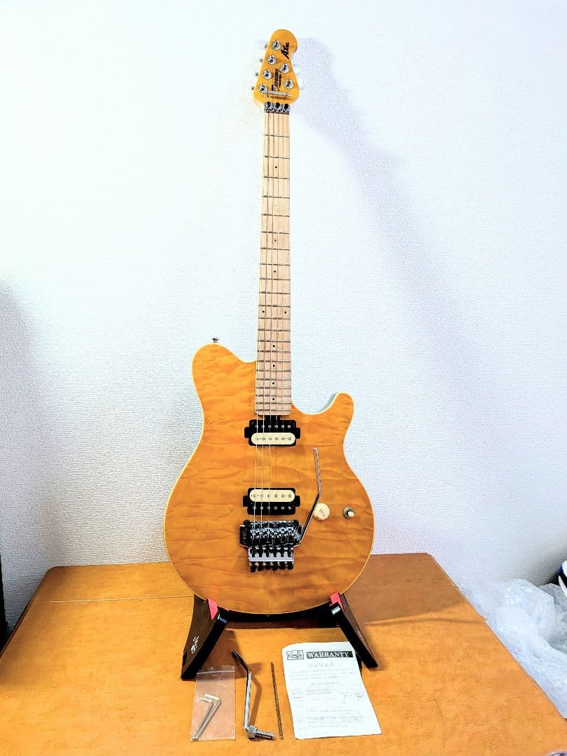 極美品　STERLING by MUSIC MAN AXIS AX40-TGO