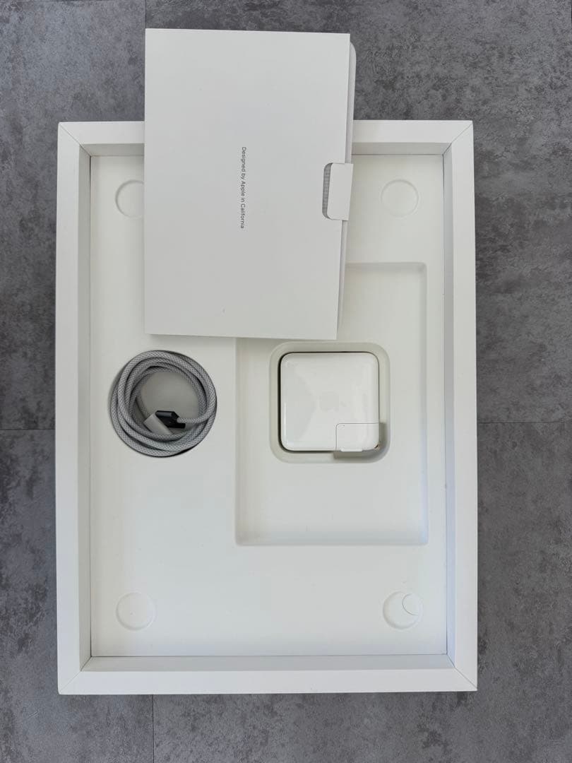 【美品】Apple Macbook Pro M3 512GB スペースグレー