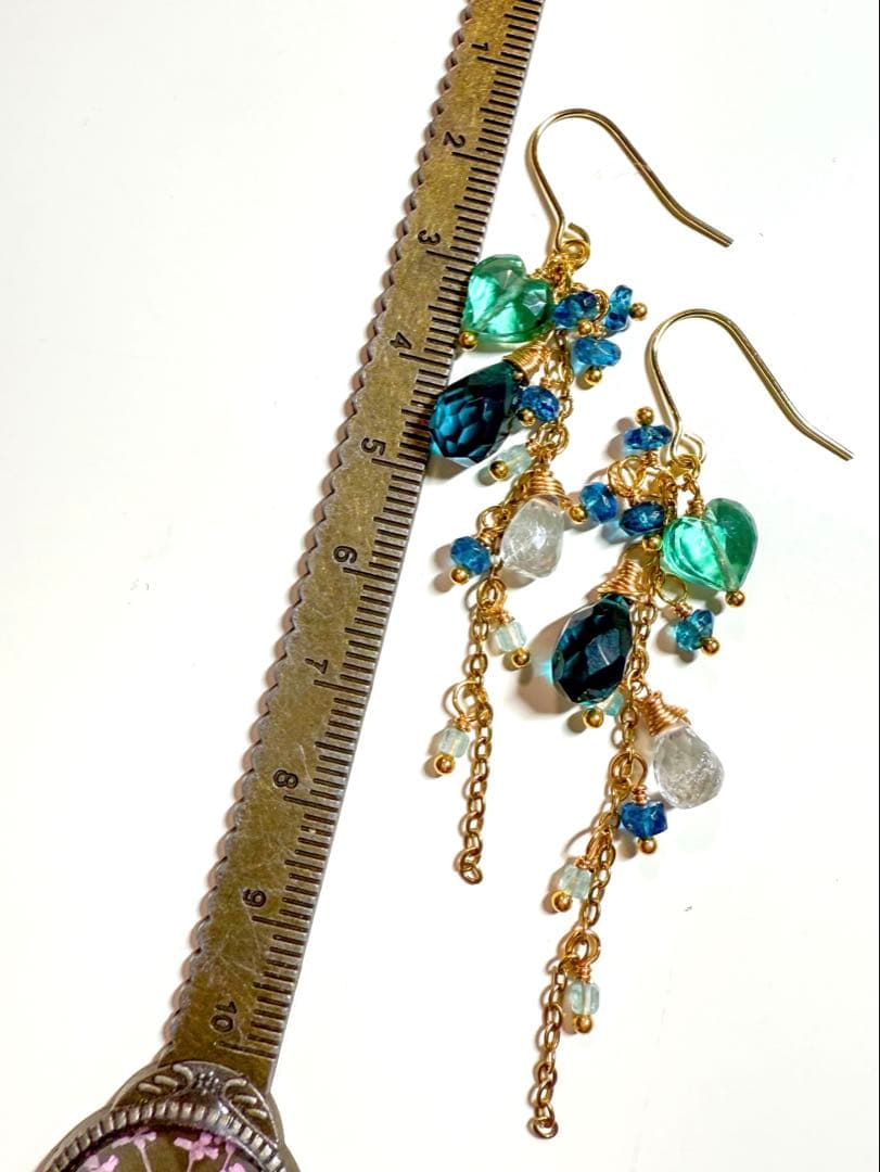 エメラルドカラークォーツ・ハート✴︎ピアス⭐︎NO.353