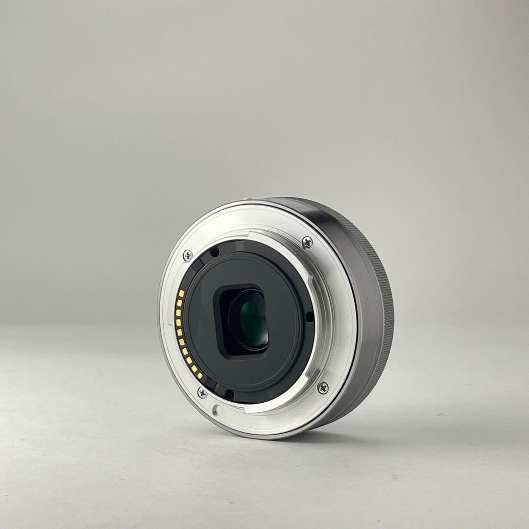【美品・返品保証 】Sony SEL16F28 単焦点 パンケーキレンズ