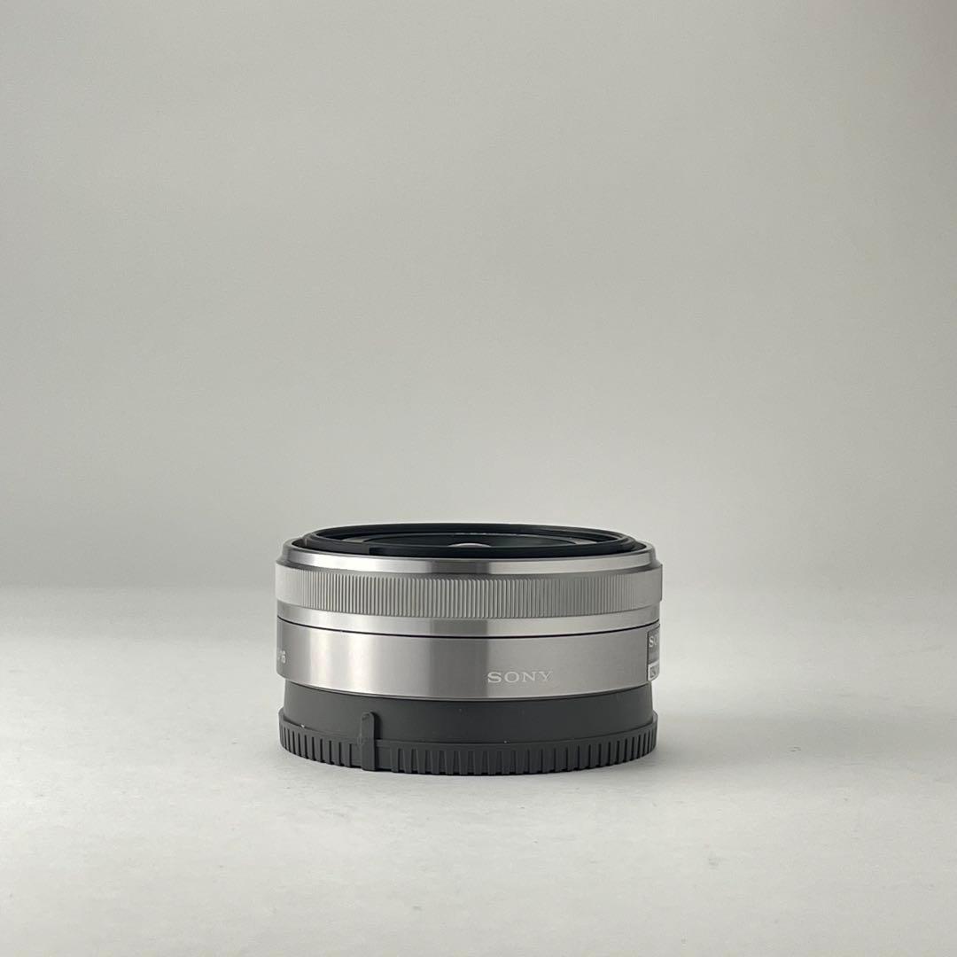 【美品・返品保証 】Sony SEL16F28 単焦点 パンケーキレンズ