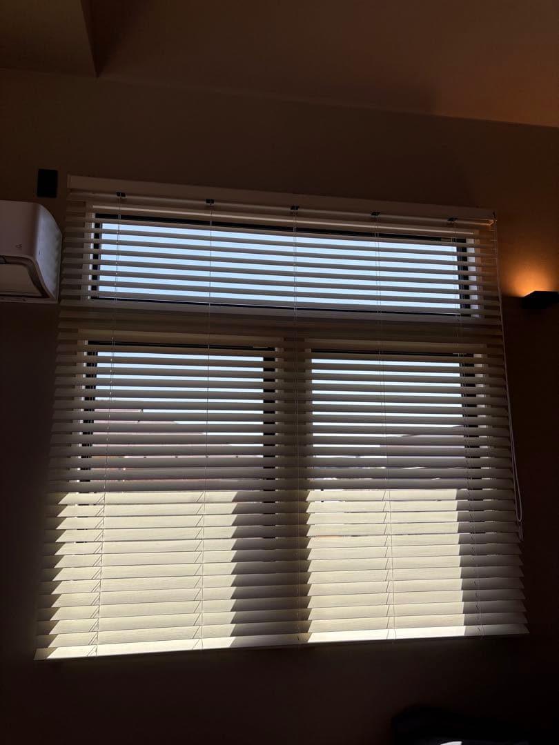 ニチベイ ウッドブラインド 木目調ホワイトW2065mm H1820mm