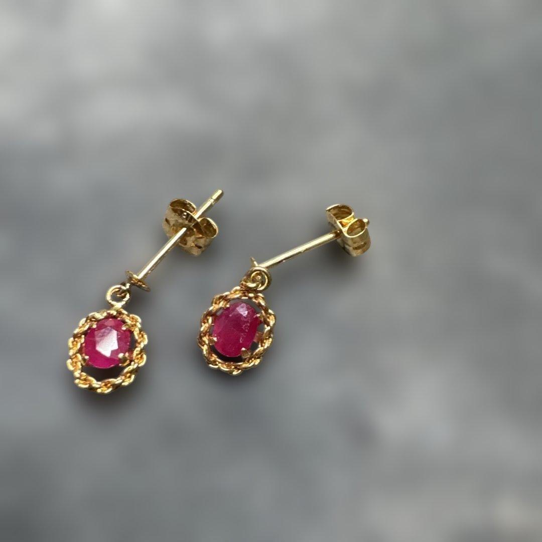 ピンクルビーの18金ゴールドピアス
