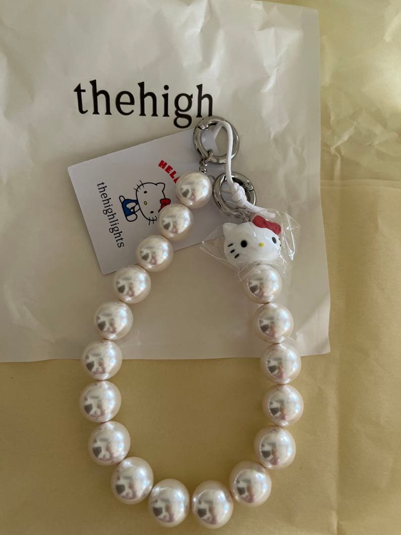 完売品 thehigh lighs コラボ　キティストラップ