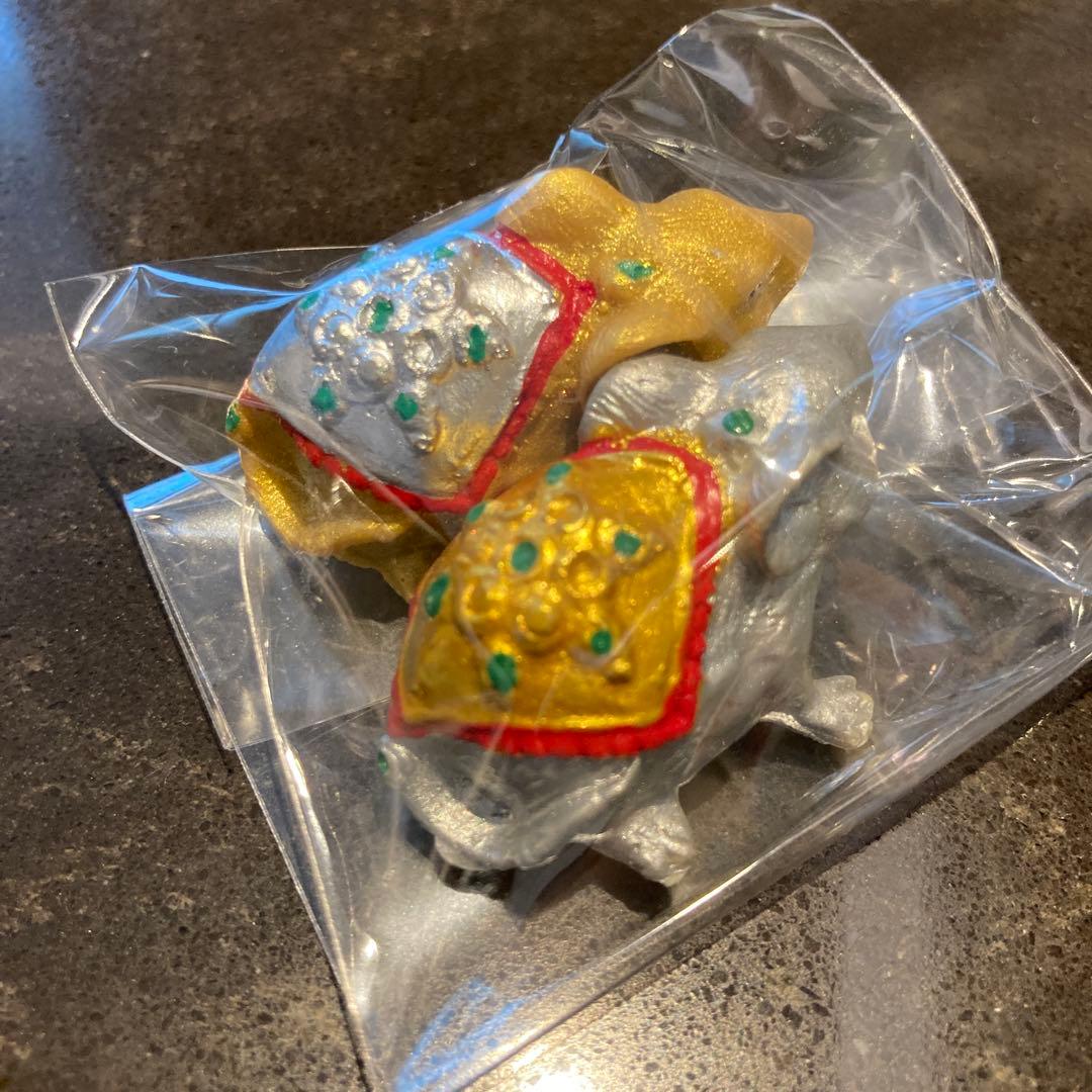 タイ　ガネーシャ象に願い事を伝えてくれるネズミ2匹セット！