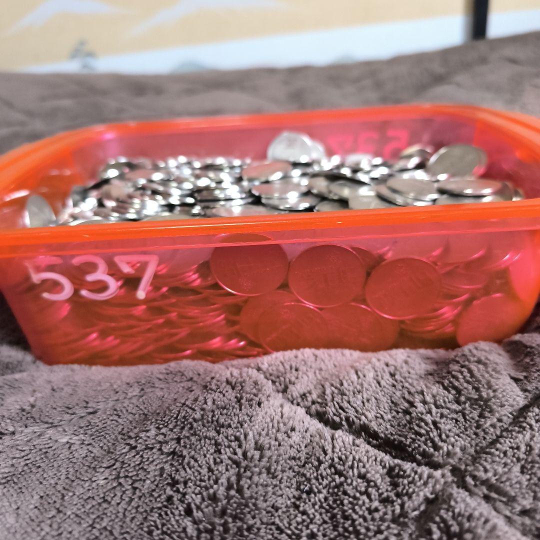 30パイ メダル　952枚　柄同じ+ドル箱1箱
