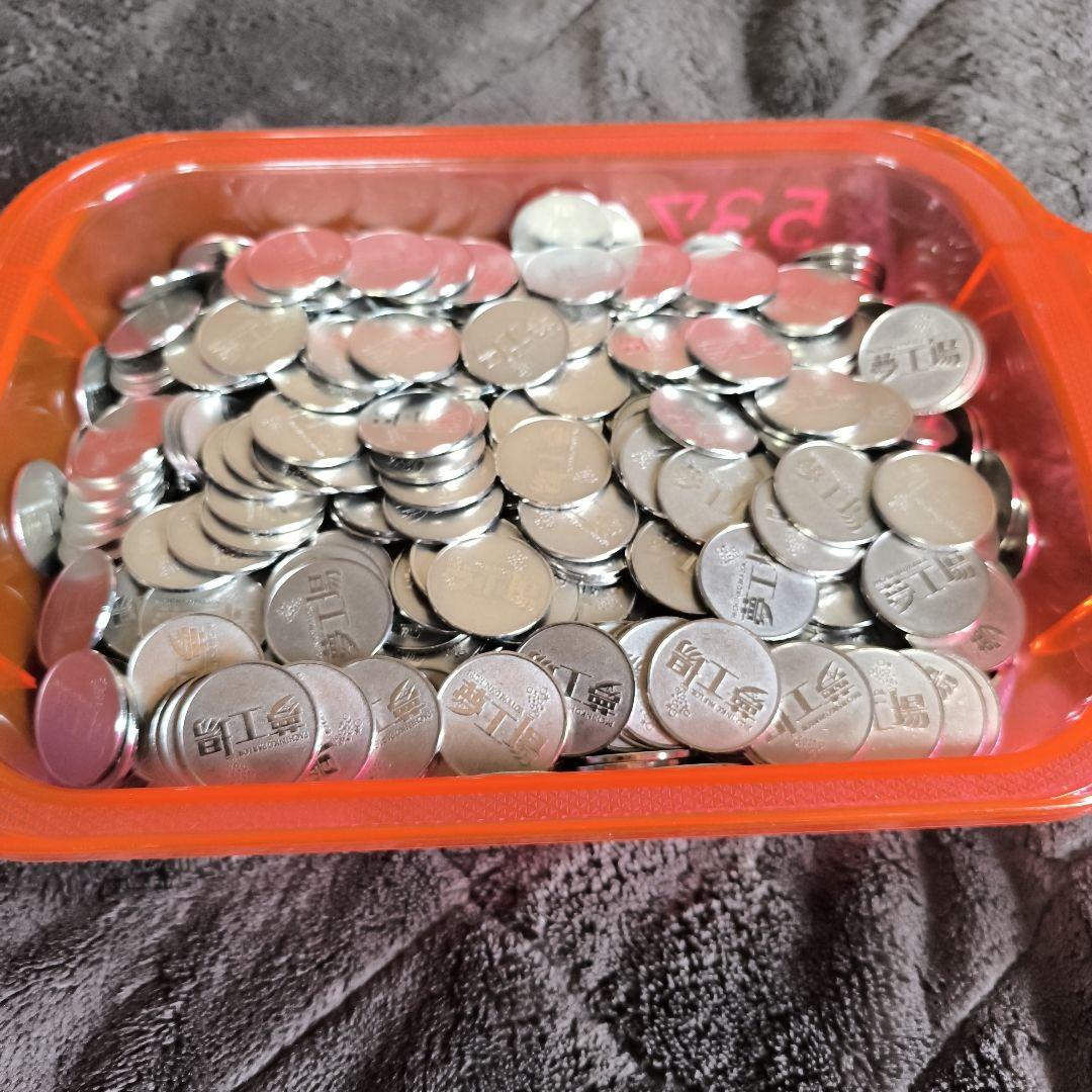 30パイ メダル　952枚　柄同じ+ドル箱1箱