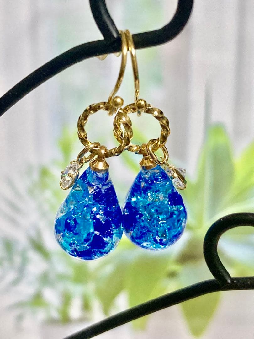 【N.500】ハンドメイドピアス/イヤリング　琉球ガラス　雫　ジルコニア　レジン