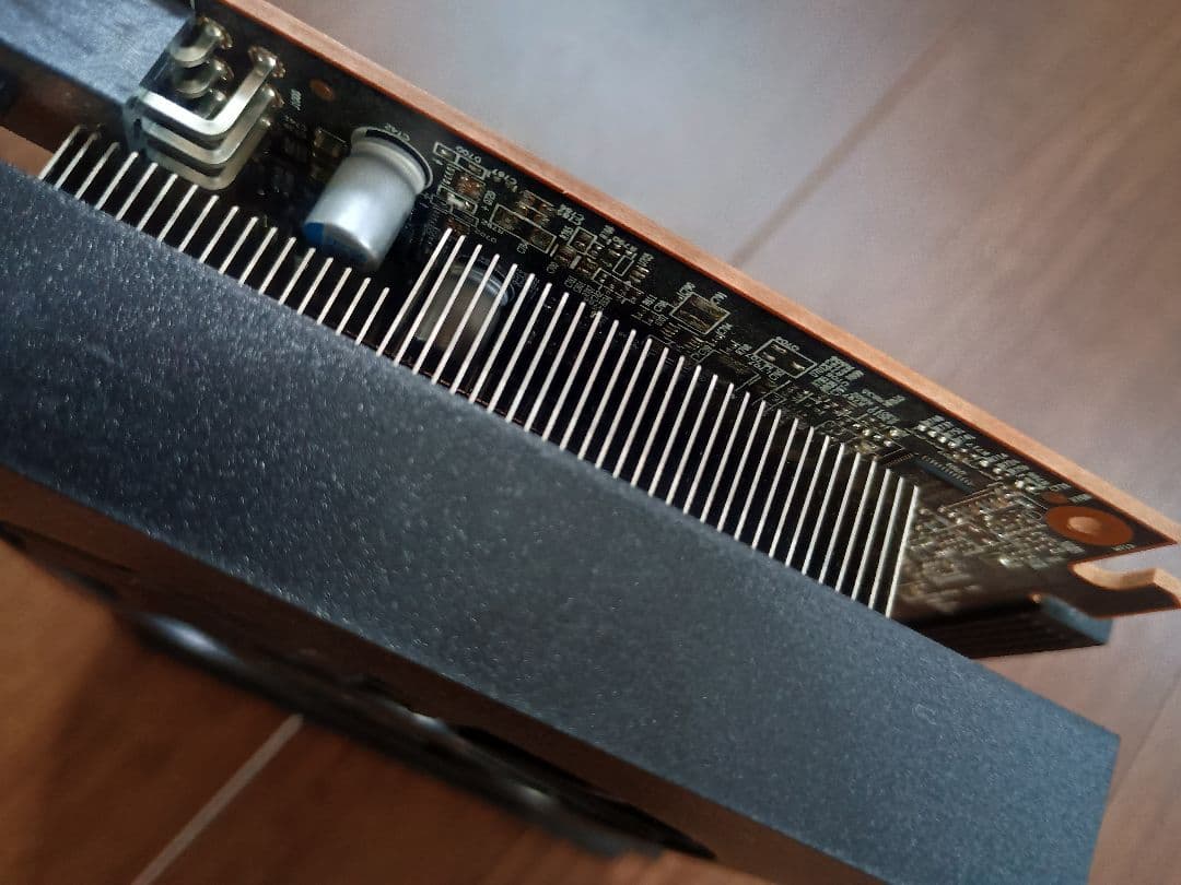 玄人志向 AMD Radeon RD-RX6500XT-E4GB／SF（中古品）