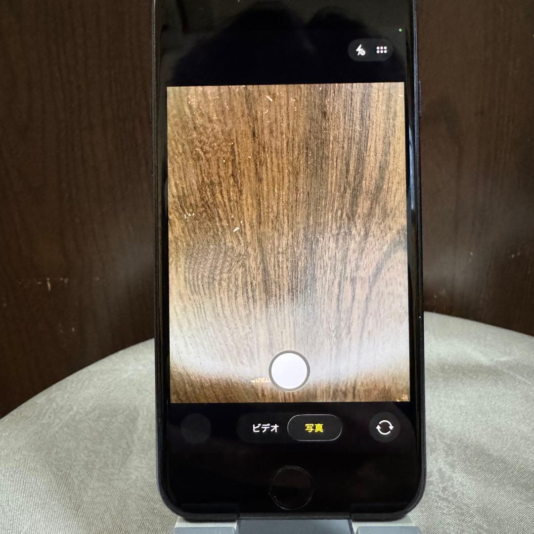 Apple iPhone SE2 第2世代　64GB SIMフリー