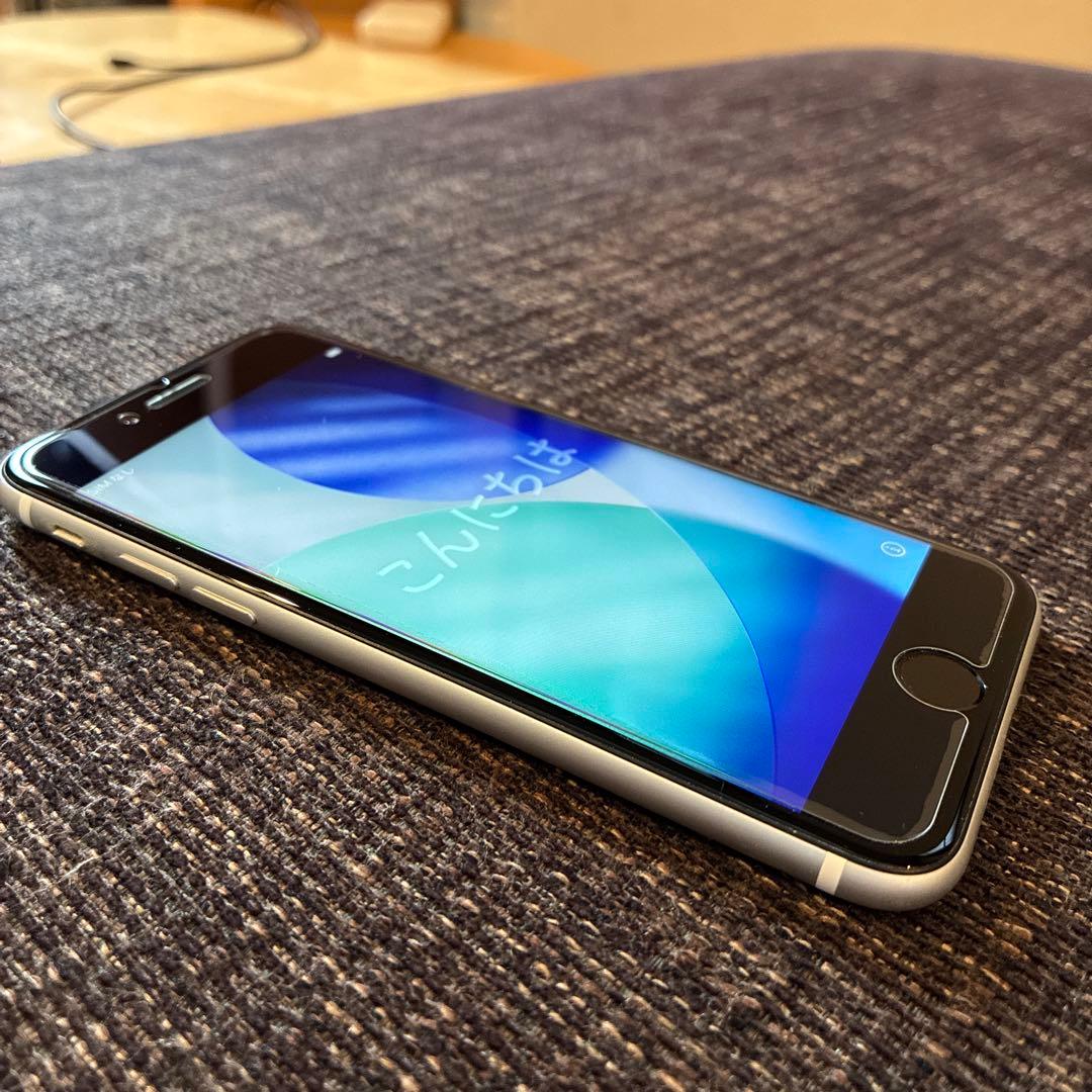 iPhone SE 第2世代　ホワイト SIMフリー　本体
