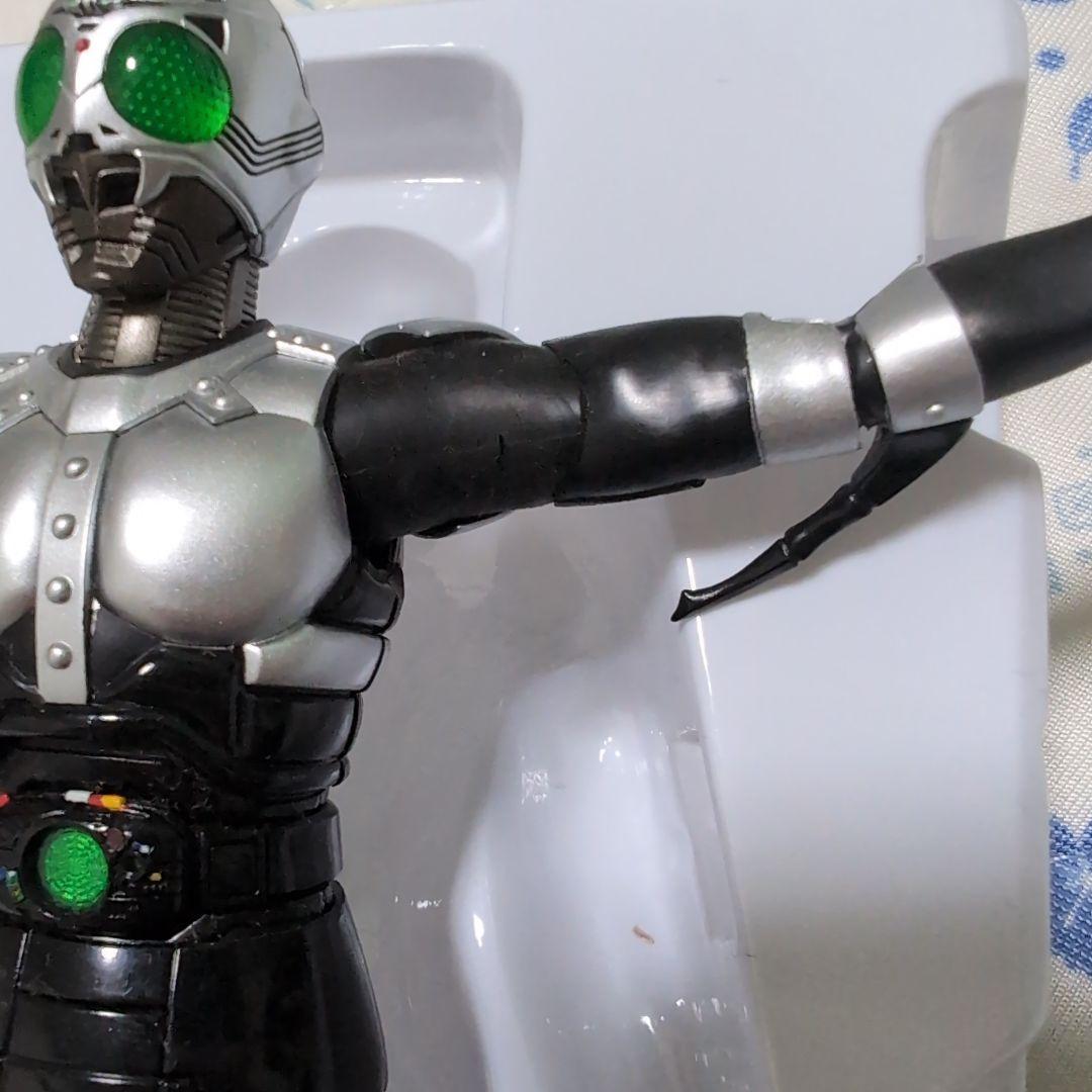 フィギュアーツ 真骨彫 シャドームーン　最終値下げ 9/21まで