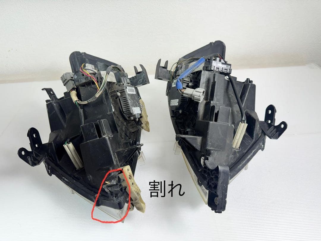 割れあり大傷 日産セレナ C25 前期　ヘッドライト 左右