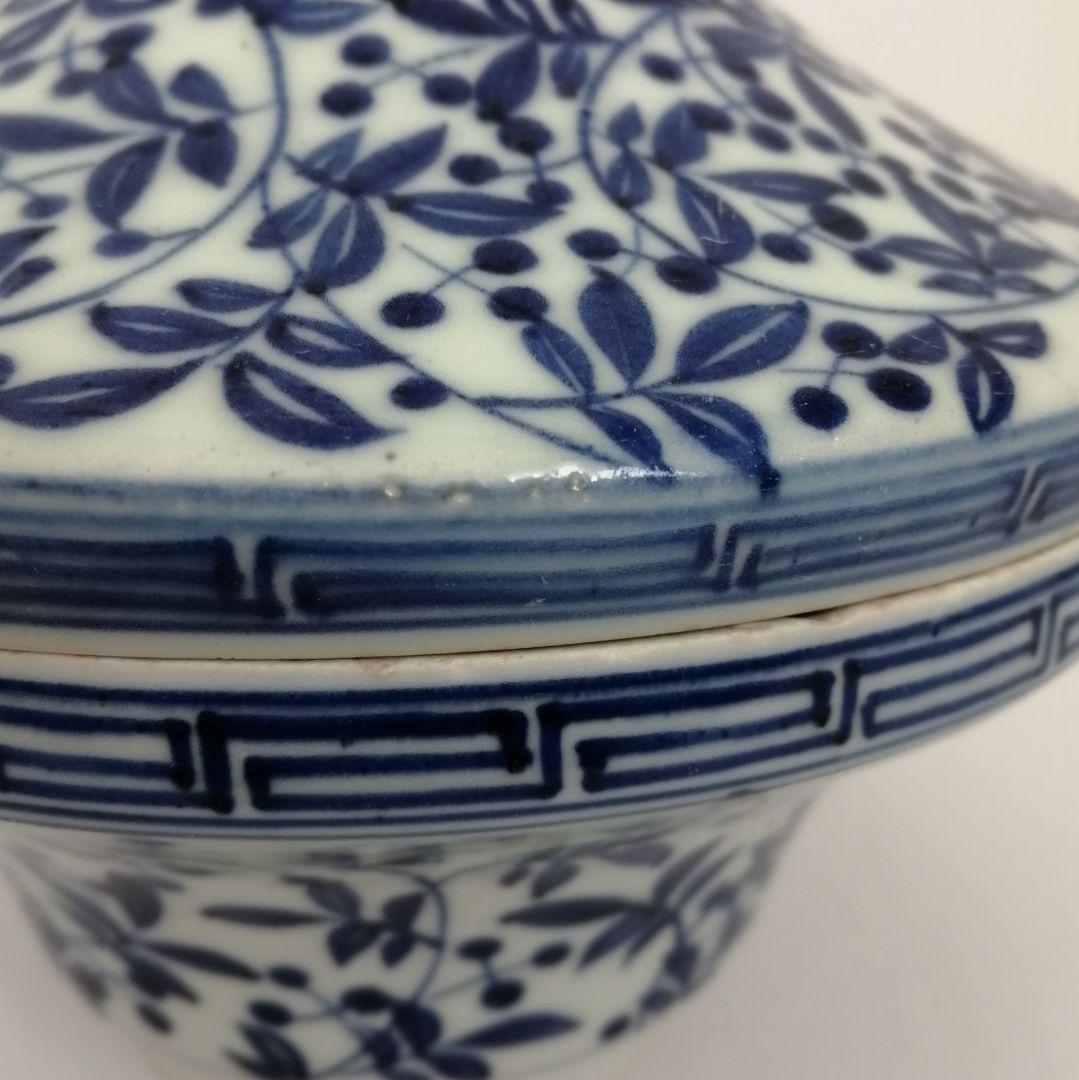 古伊万里　染付　南天文様　食籠　蓋物