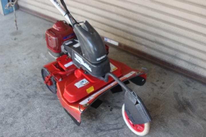 草刈機　イセキ　たすかる555　RK555　A9251