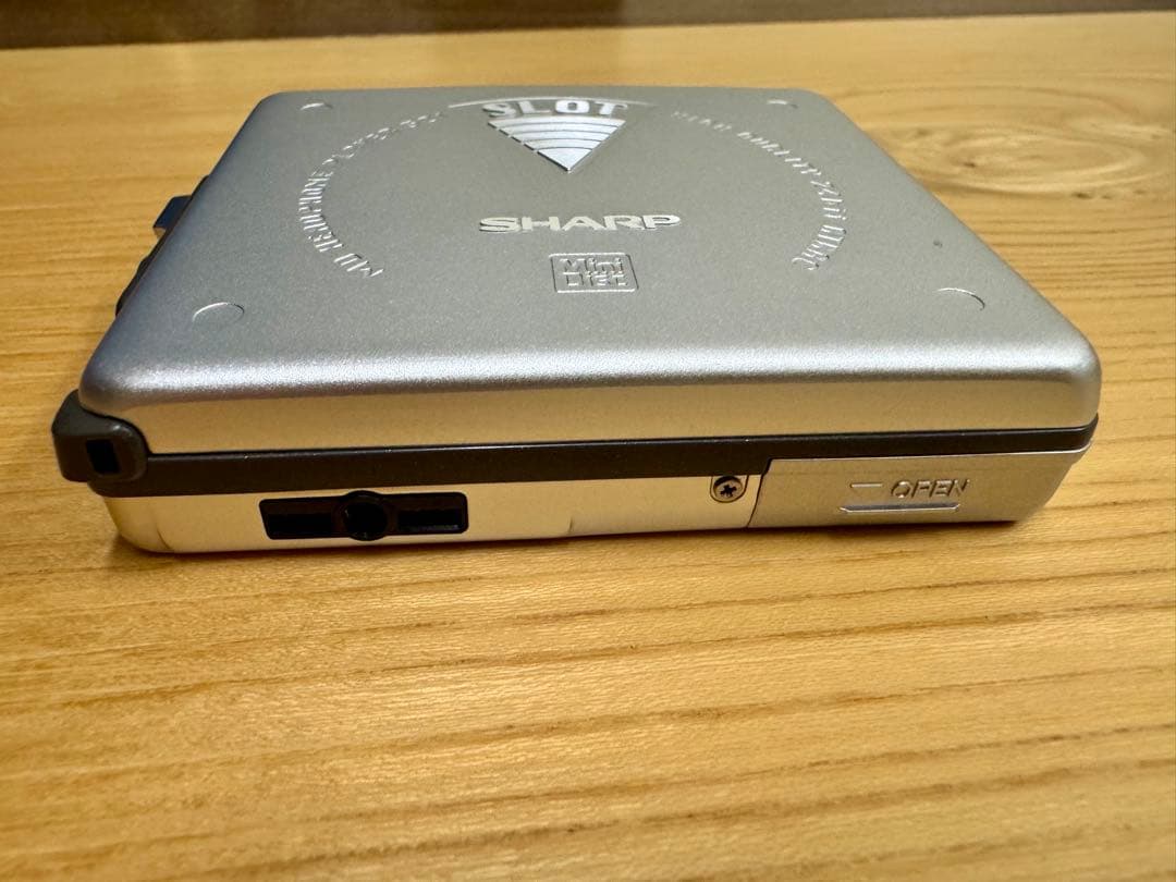 SHARP MDウォークマン MDプレーヤー 動作確認済 MD-SS321-S