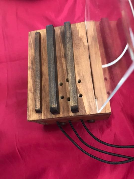 アイフォン充電ステーション
