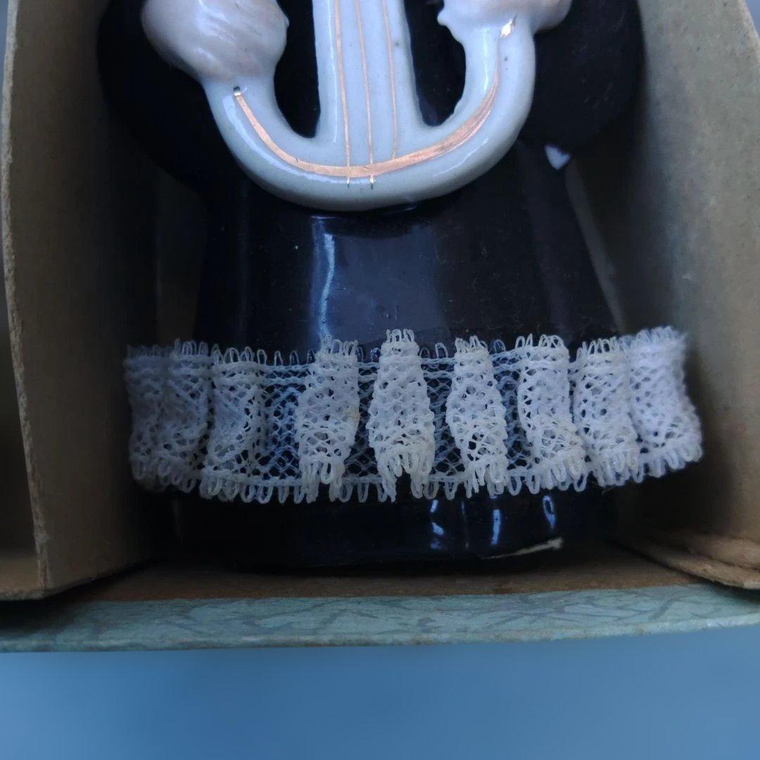 磁器人形　聖歌隊　アンティーク玩具