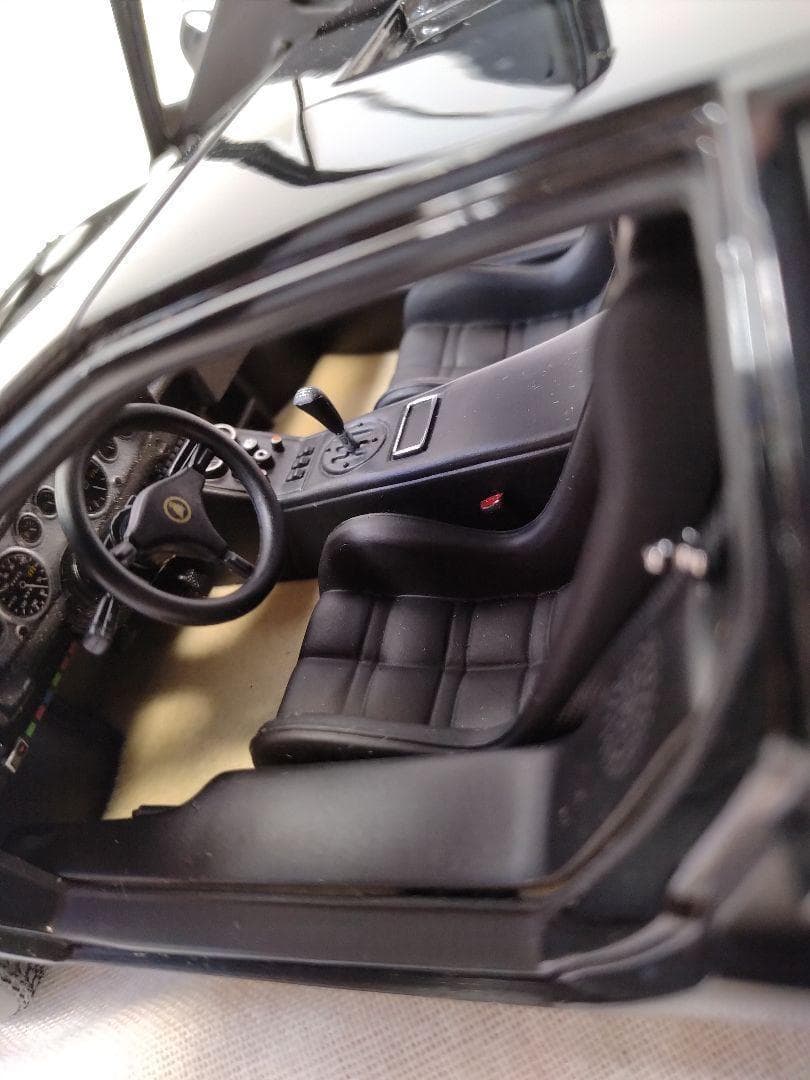 19　京商　1/18　ランボルギーニ　カウンタック　LP400　黒　ブラック