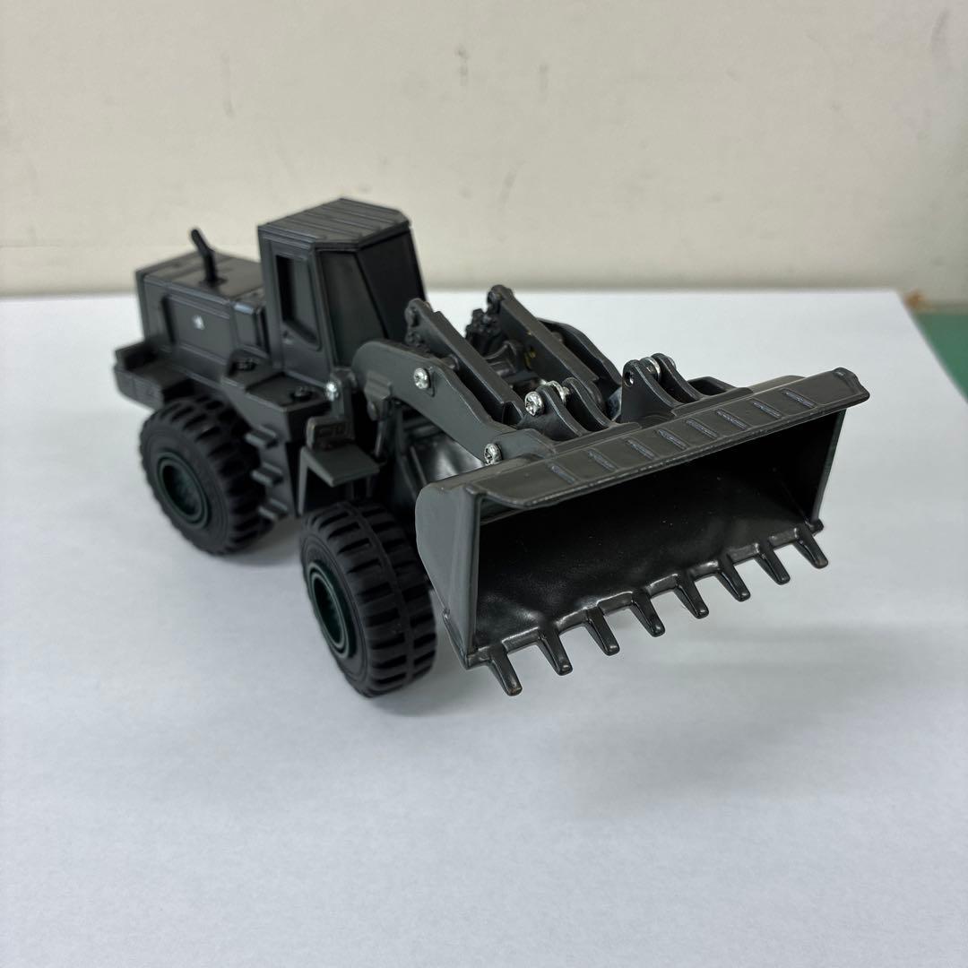 1/48スケール ホイールローダ 自衛隊仕様 輪留め付