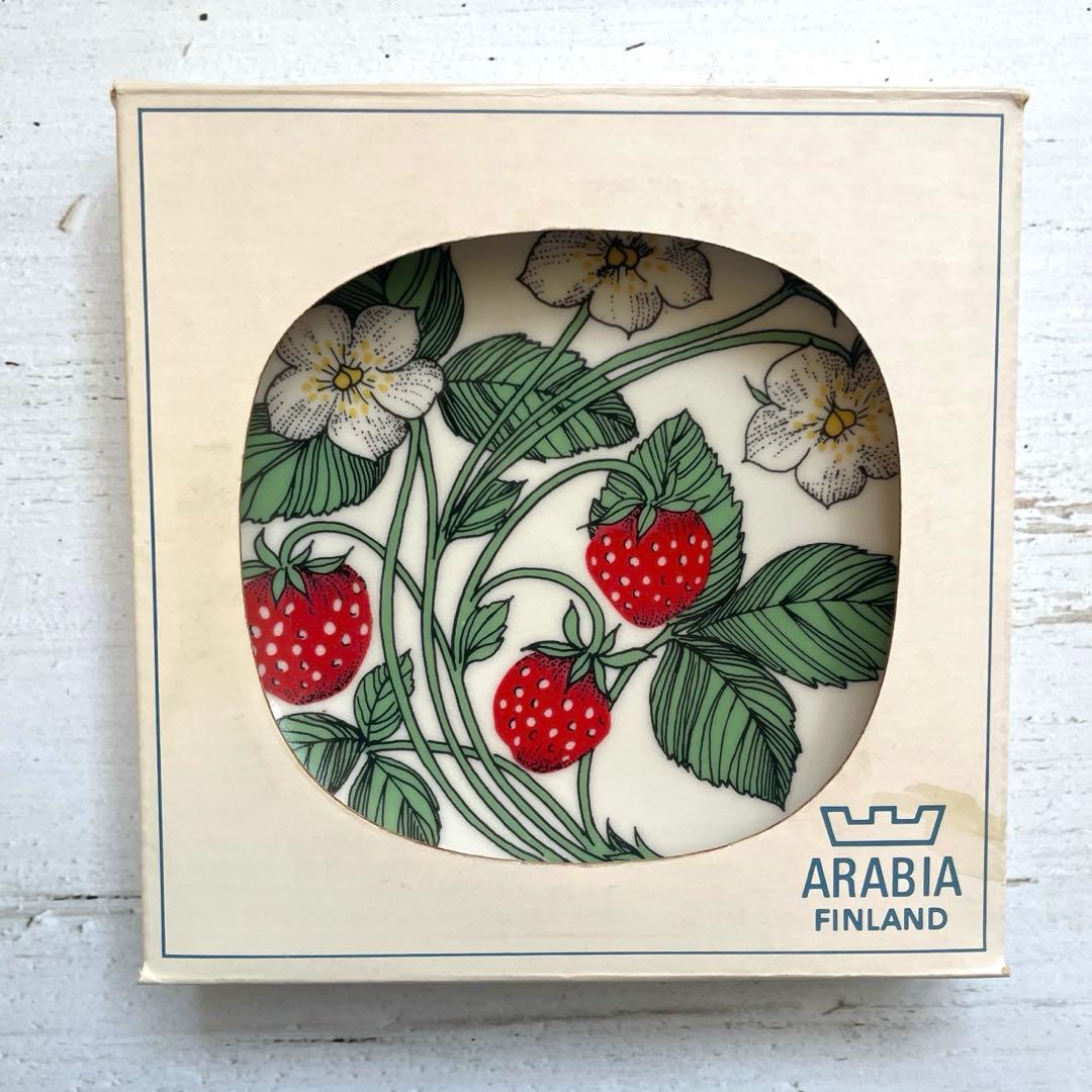 新品 ARABIA ボタニカ イチゴ柄 オリジナルボックス入り