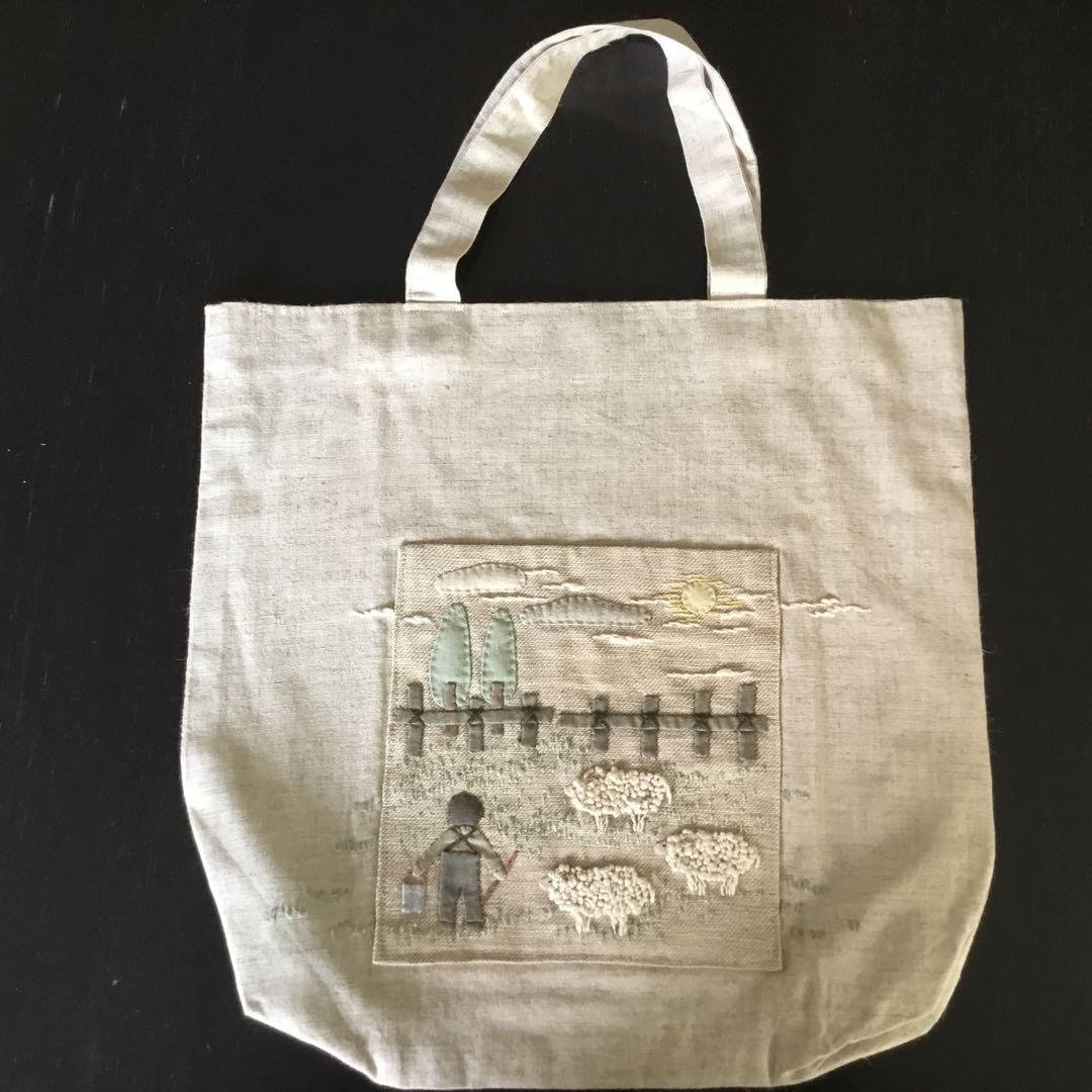 手提げバッグ ATELIER Sachiko アップリケと刺繍　未使用