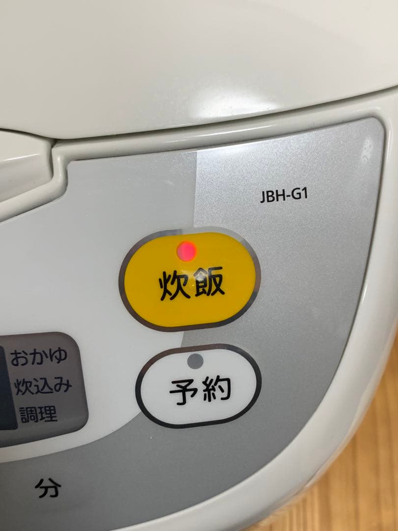 TIGER タイガーマイコン炊飯ジャー　一升　ホワイト　22年製