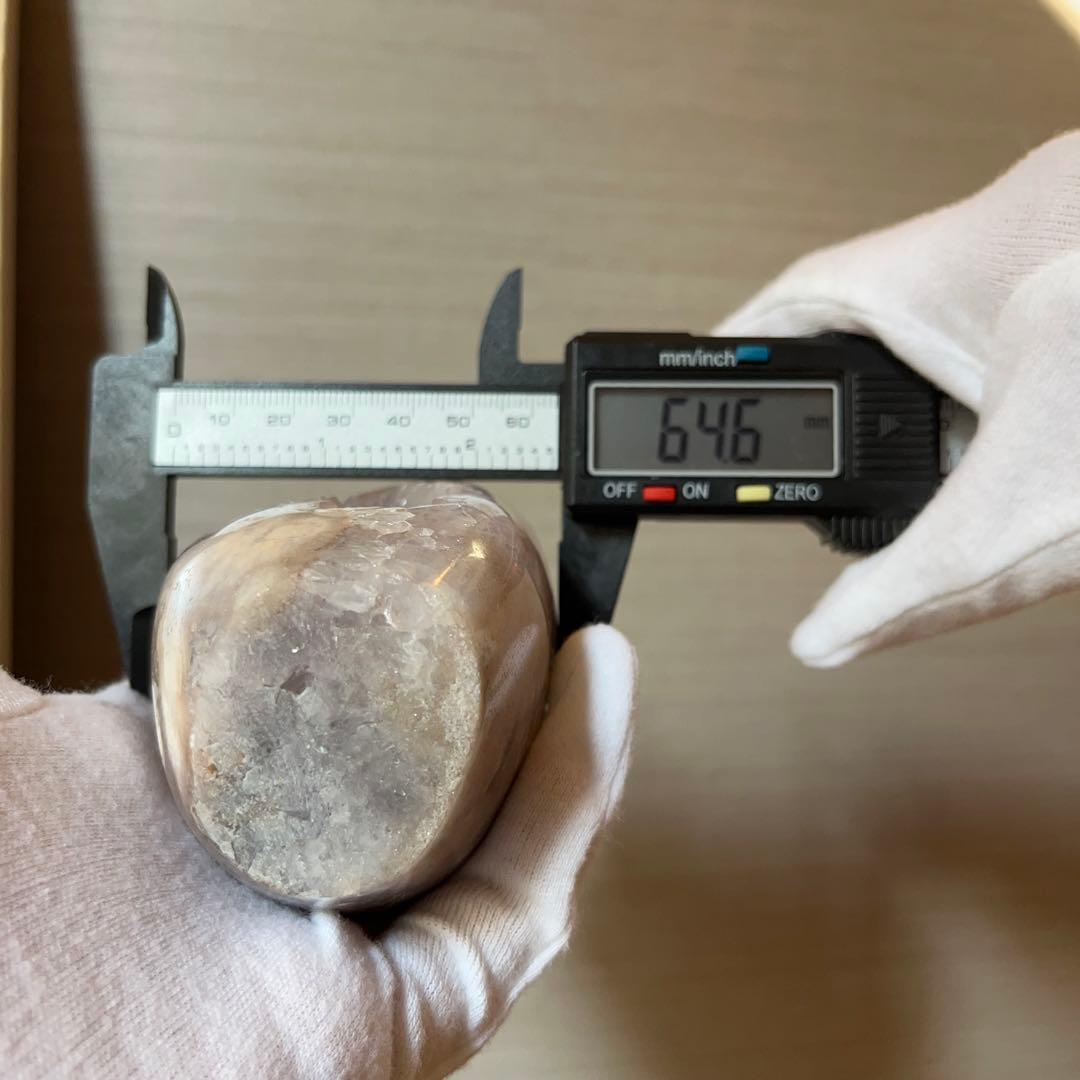 ピンクアメジスト×桜瑪瑙 共生ジオード 原石置物 ガラスドーム付