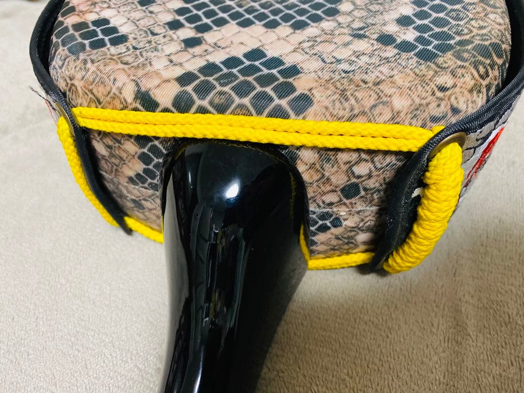 ヘビの皮模様 三線 3弦