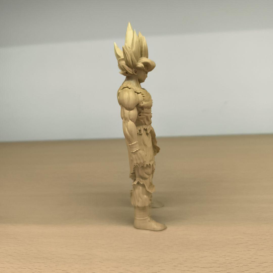 木彫りスーパーサイヤ人　ドラゴンボール フィギュア 約15cm