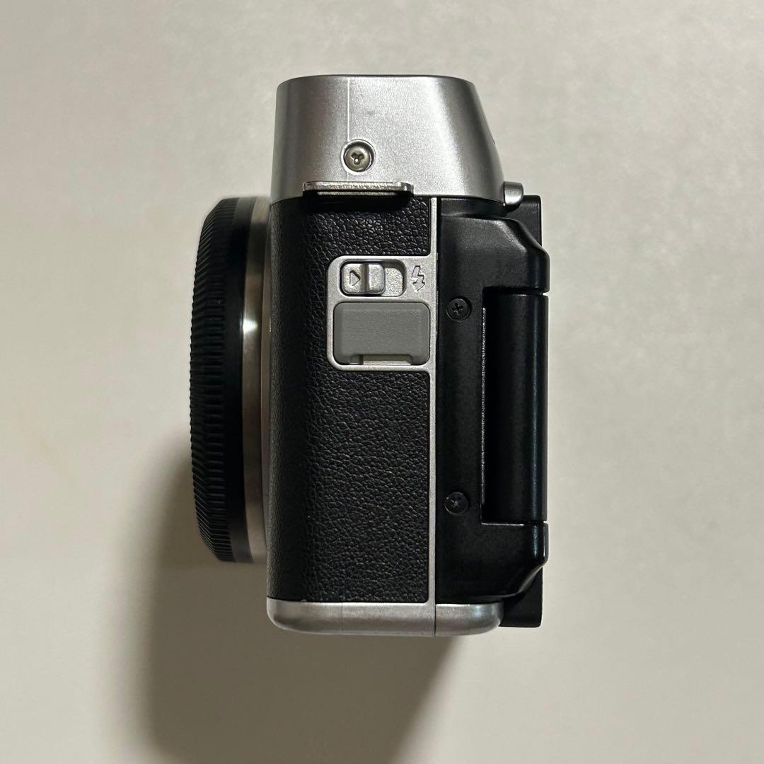 Fujifilm X-A7 + FUJINON 15-45mm レンズ(美品)
