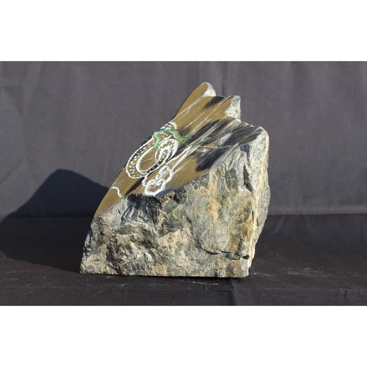 縁起物　福岡県産・御影石「カラードラゴン」