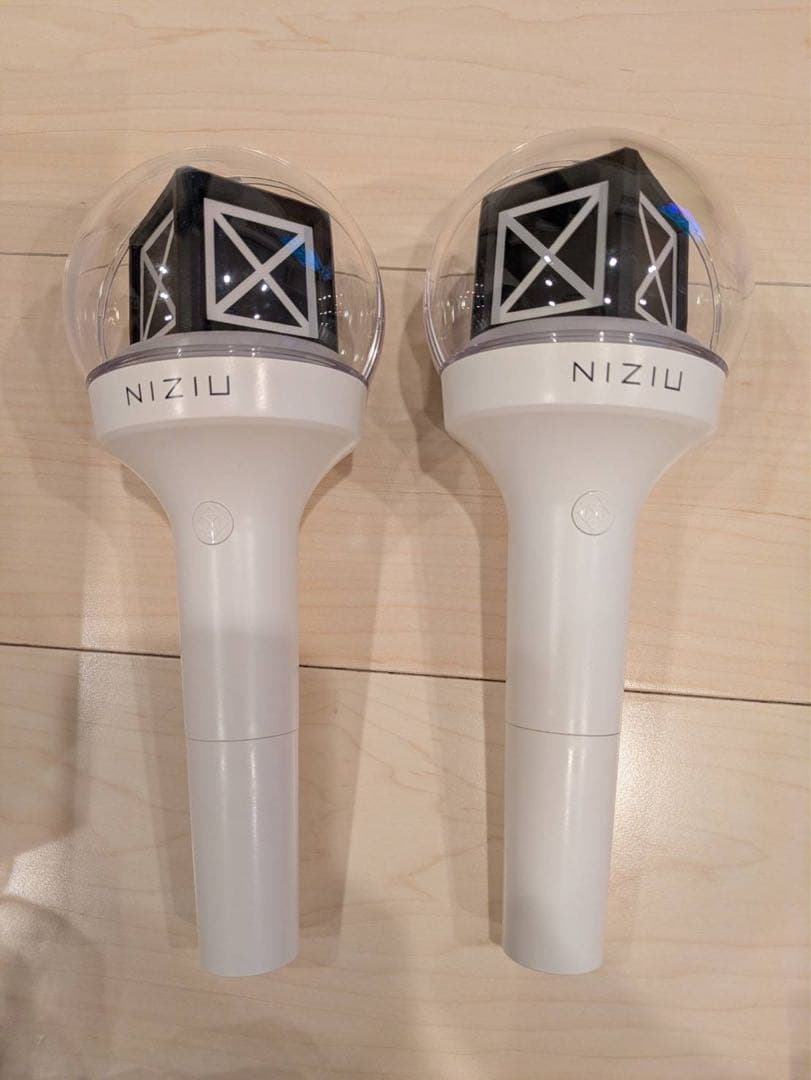 NiziU ペンライト 2本セット