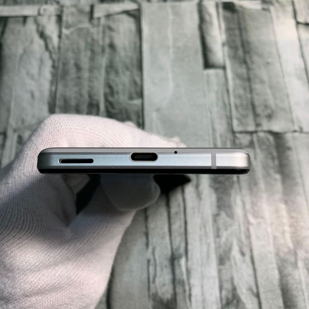 極美品　AQUOS sense4 basic 64GB シルバー