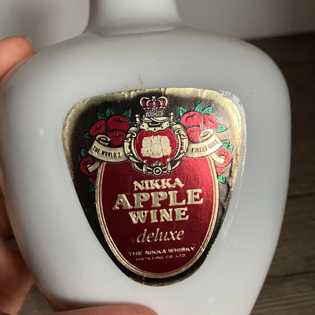 E-壁 【未開栓】古酒 ニッカ アップルワイン デラックス白陶器ボトル