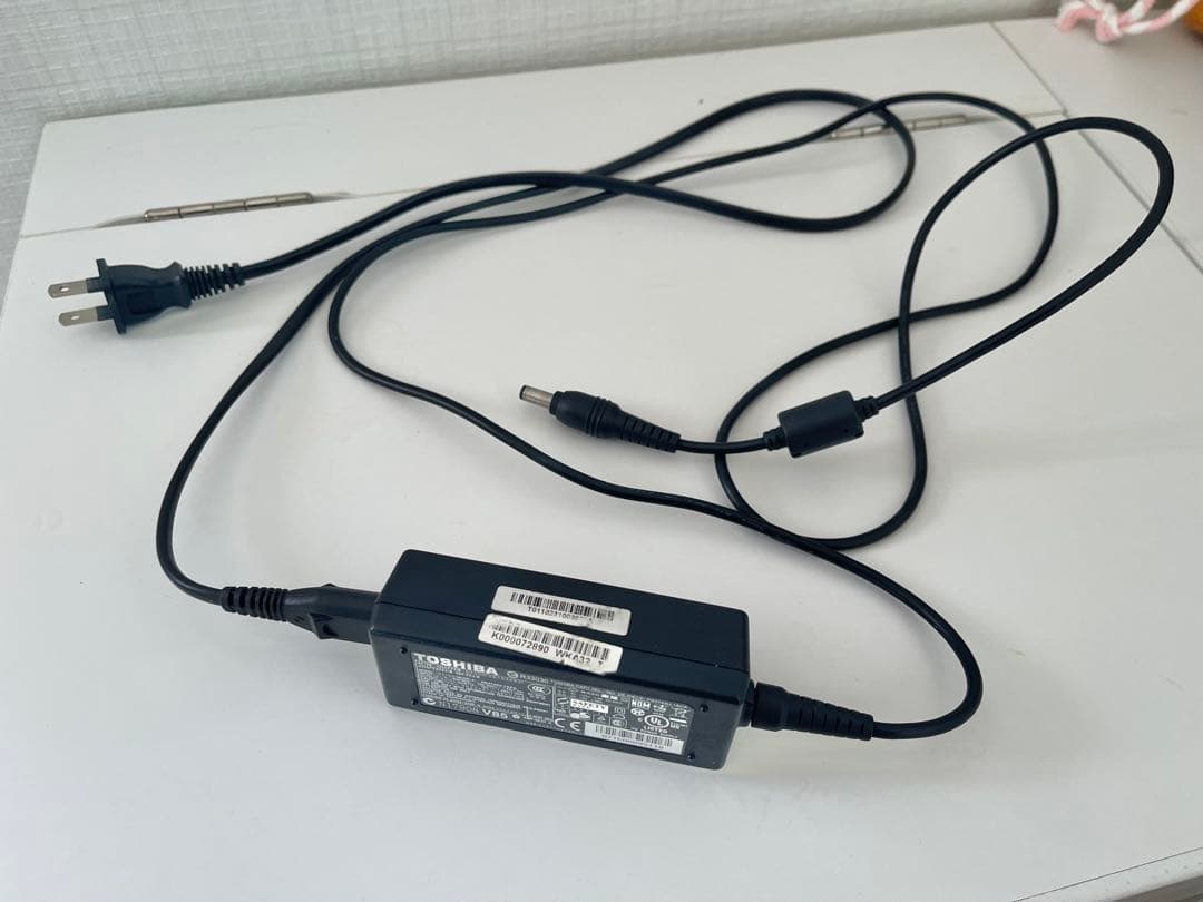 ノートパソコンSSD搭載済み　TOSHIBA dynabook AZ35/VB