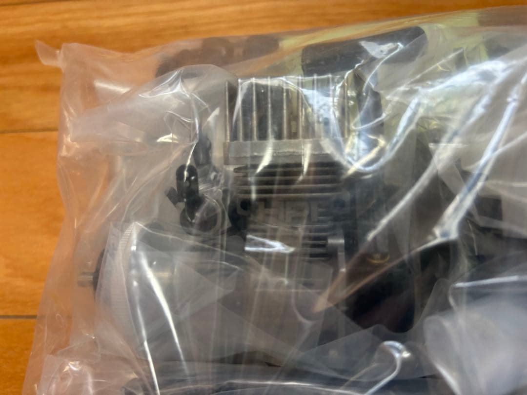 hpi 1/10 NITRO RS4 ボディーレスキット エンジンRCカー