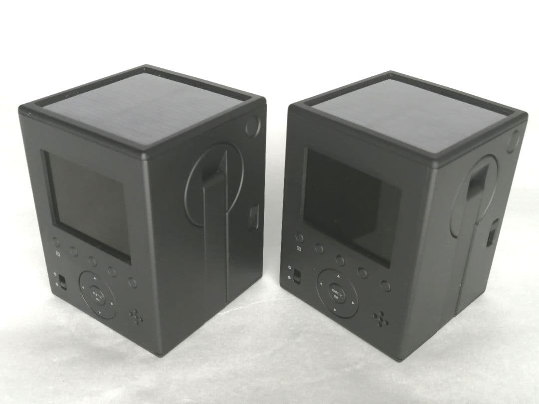 未使用品２台　蓄電不良サンアンドクラウド黒２台　パワーショベルトイカメラ