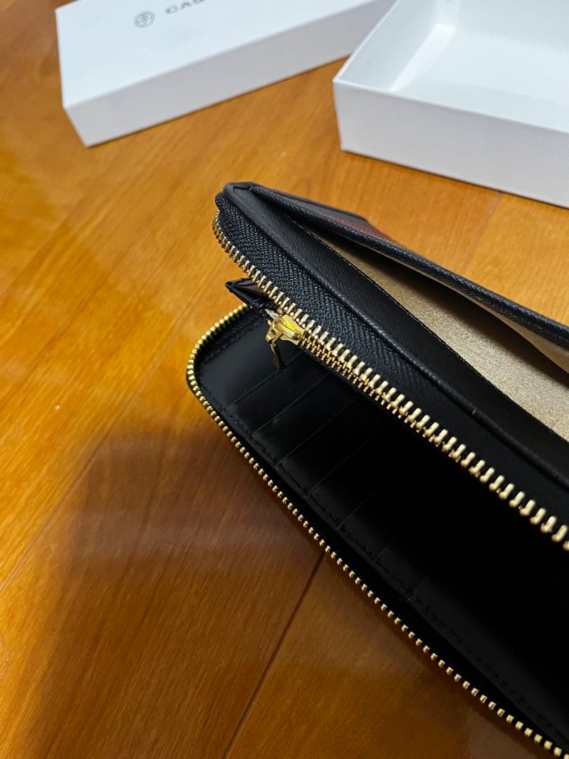 カステルバジャック　多機能ウォレットお札小銭カード15枚パスポート収納