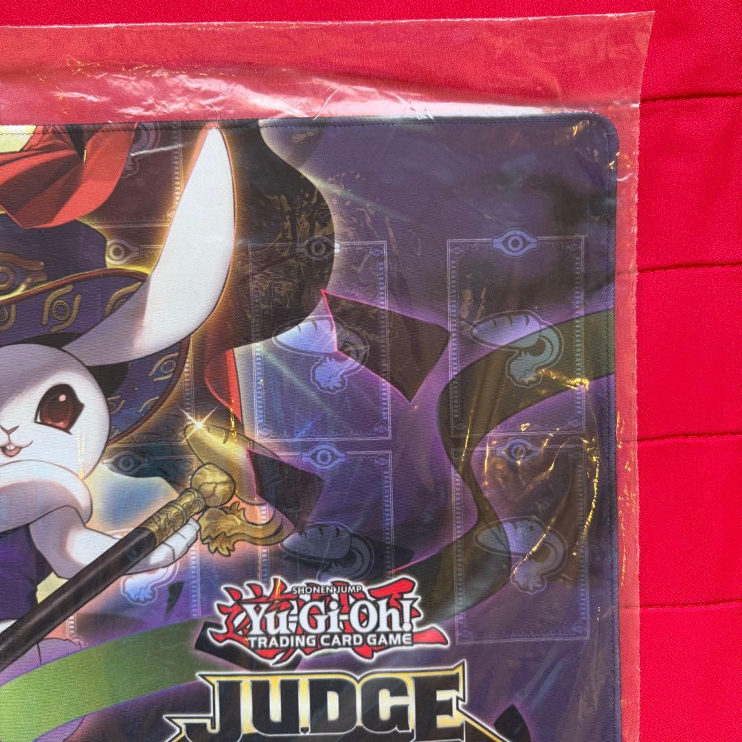 【特価】遊戯王 影法師トップハットヘア 2025 JUDGEプレイマット 未開封