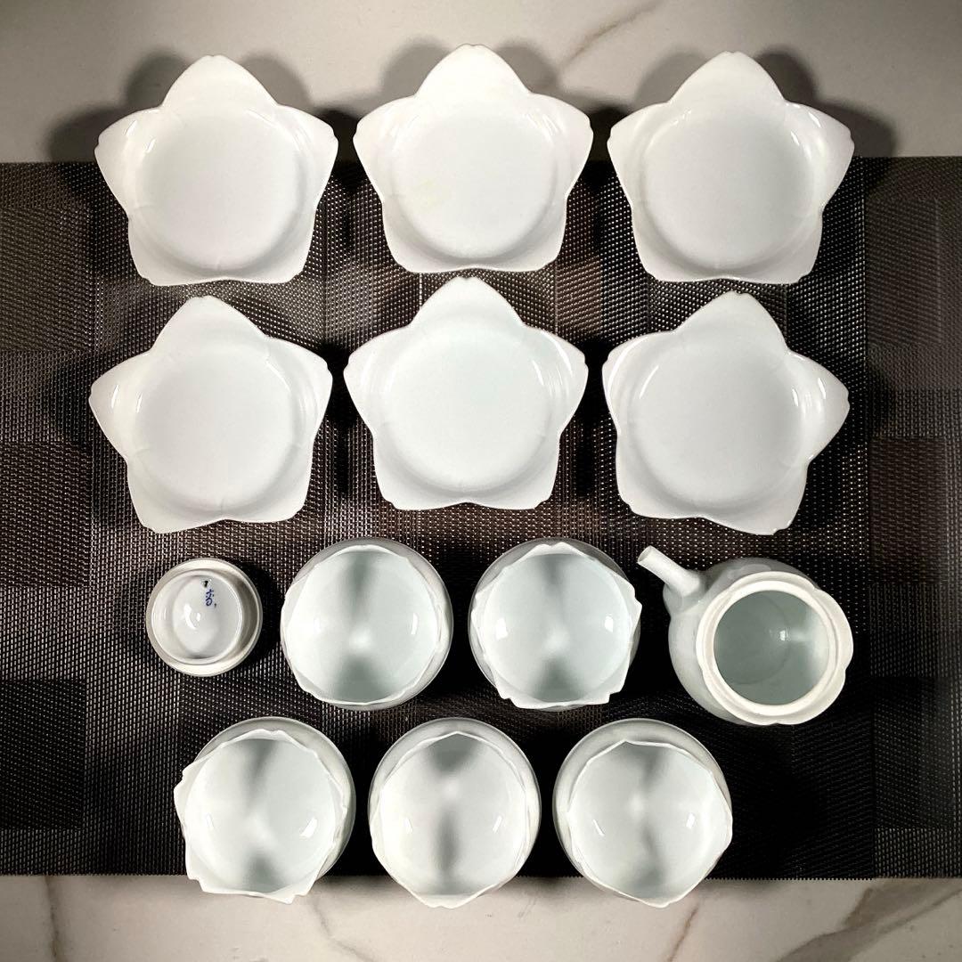 有田焼　高山　『白磁百合』　小皿　5+1(受け皿)枚　ミニ小鉢　5枚　醤油差し