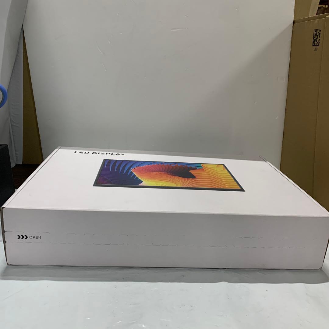 移動式モニター 15.6 インチのタッチスクリーン